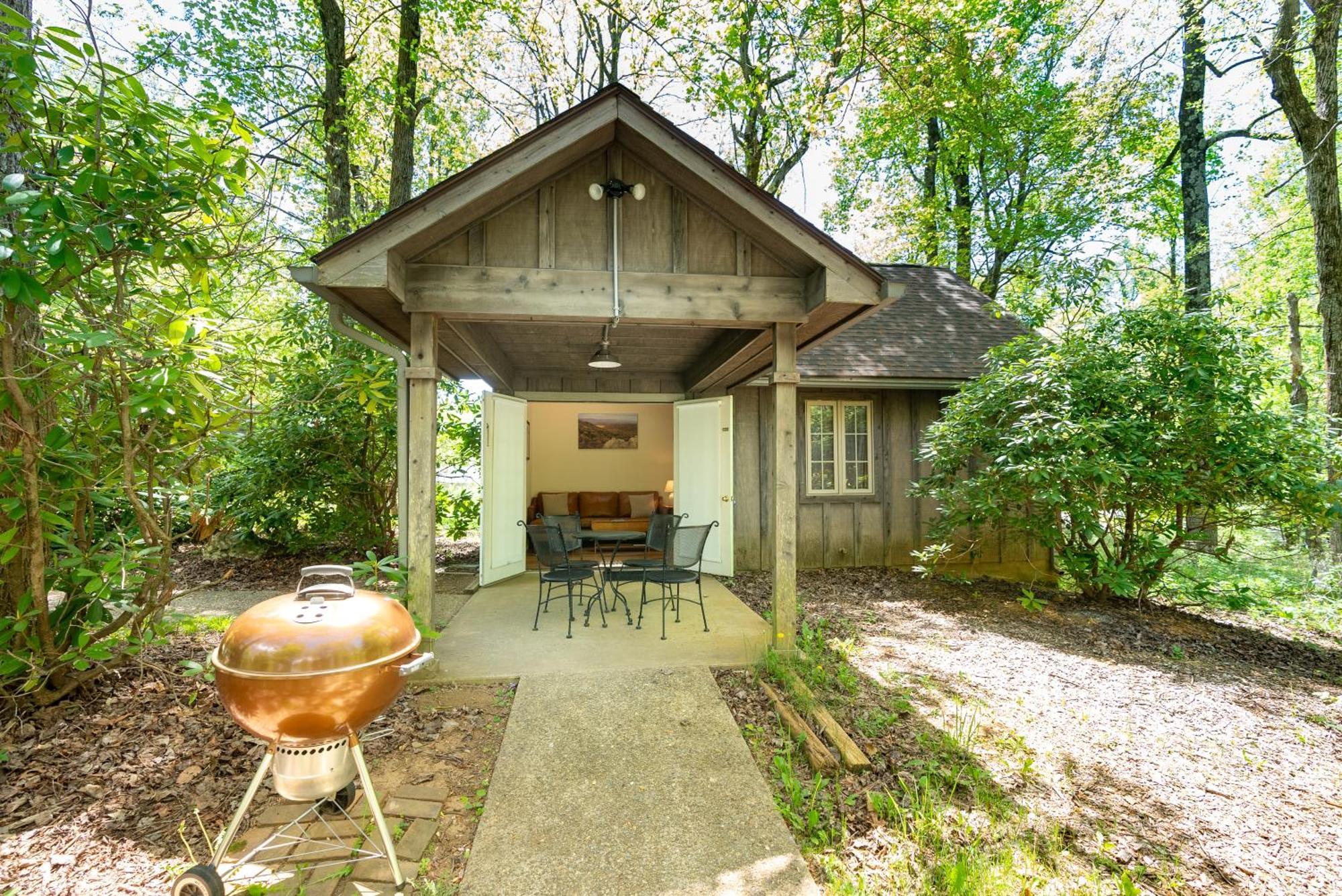 Love Ridge Mountain Lodging Lyndhurst Ngoại thất bức ảnh